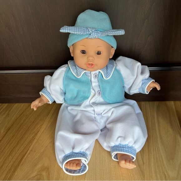 Baby Doll China 1446 Cloth Body White and Blue Outfit Hat Accessories - Picture 2 of 8